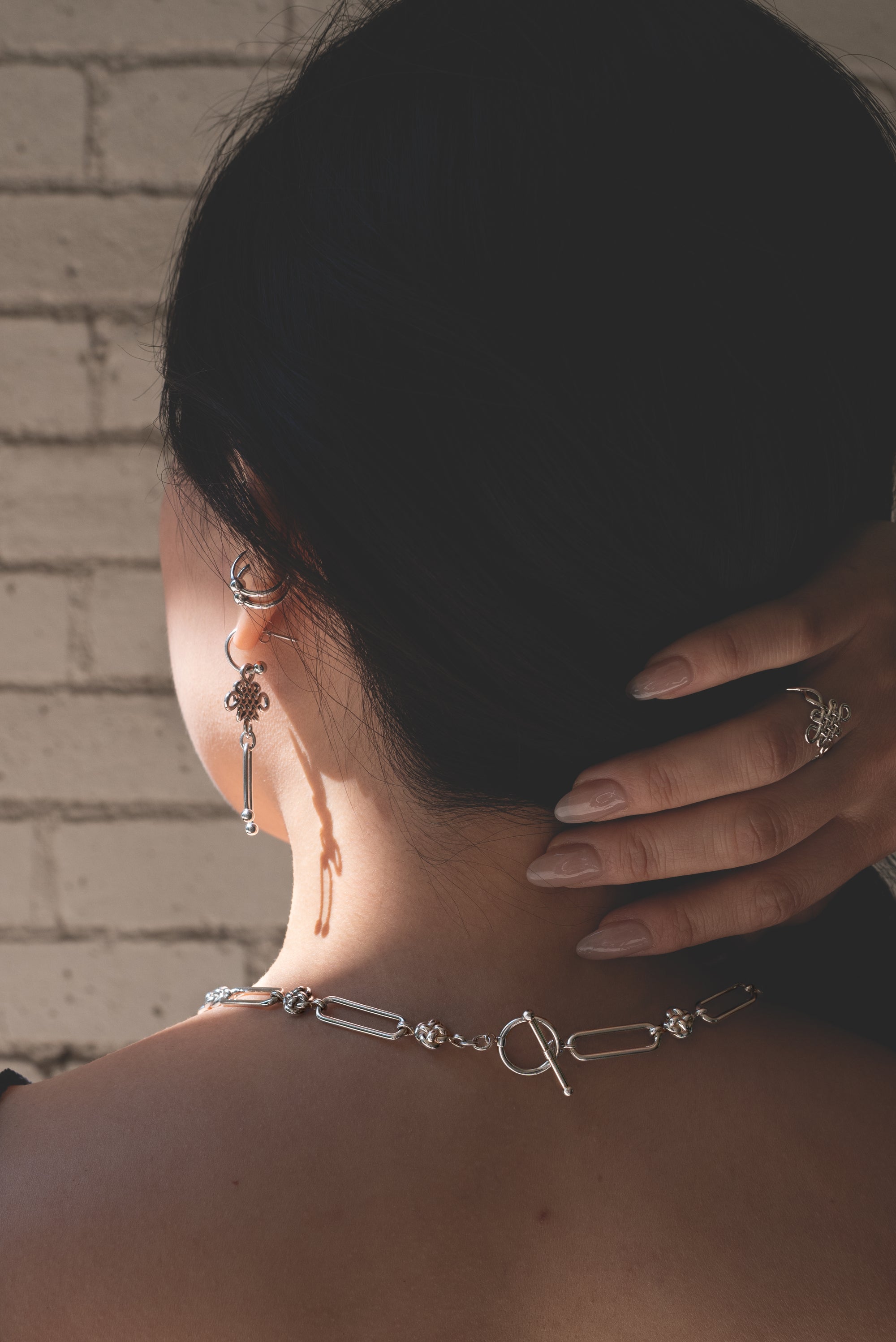 Button Knot Chain Necklace